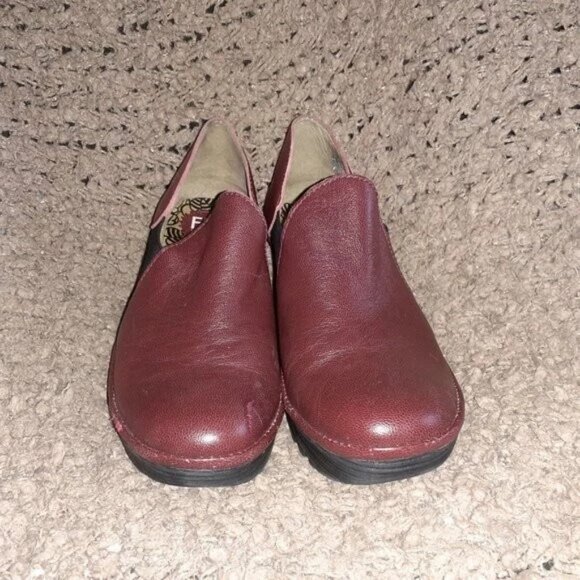 Fly London Yua P500578003 Women's Red Leather/Elastic Platform Wedge Pump - Picture 3 of 7